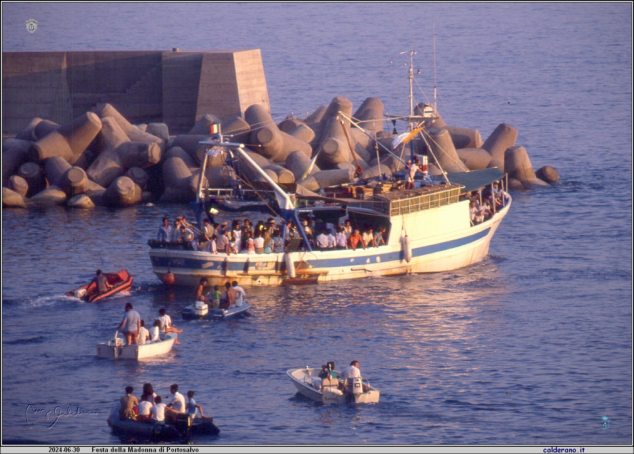 Festa di Portosalvo in processione con l'Alegre.JPG