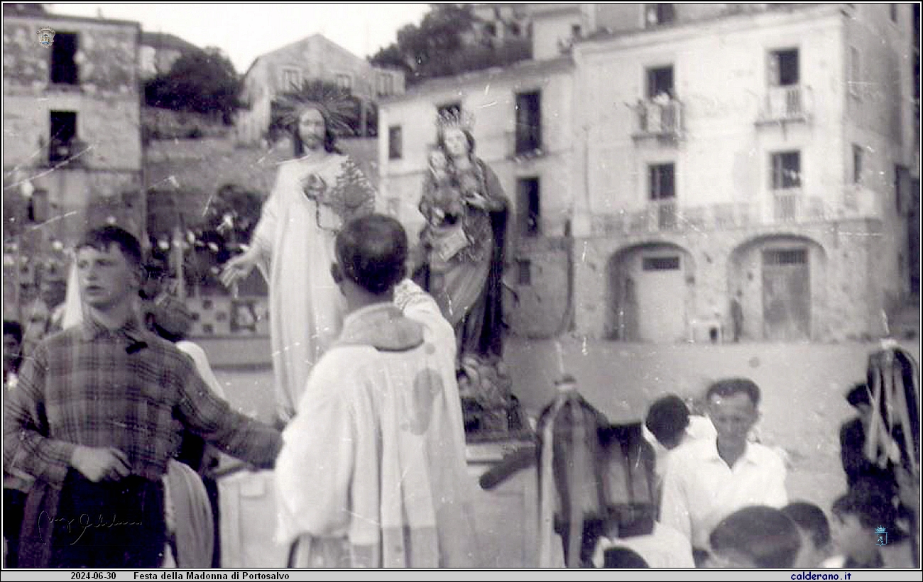 Processione della Madonna di Portosalvo con Antonio Santoro e Padre Salerno.jpg