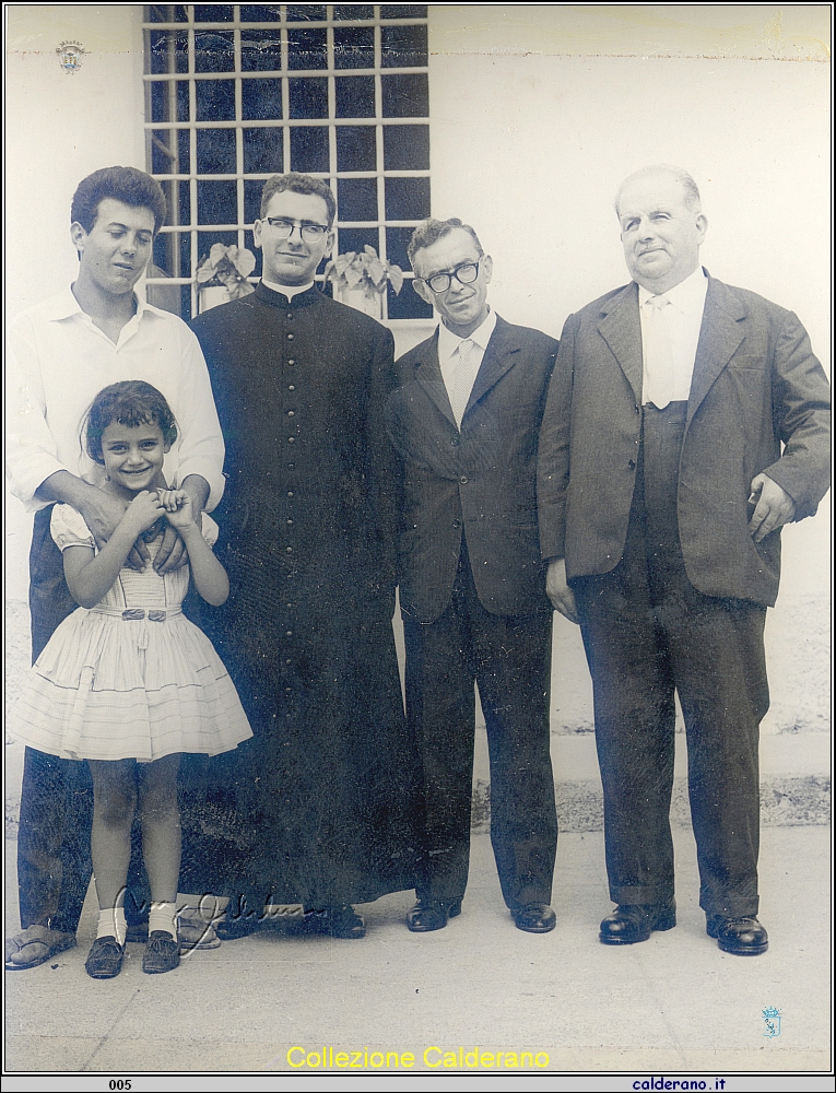 Don Giuseppe Cataldo con il nipote, Giacomo Labanca e Biagio Schettino.jpg