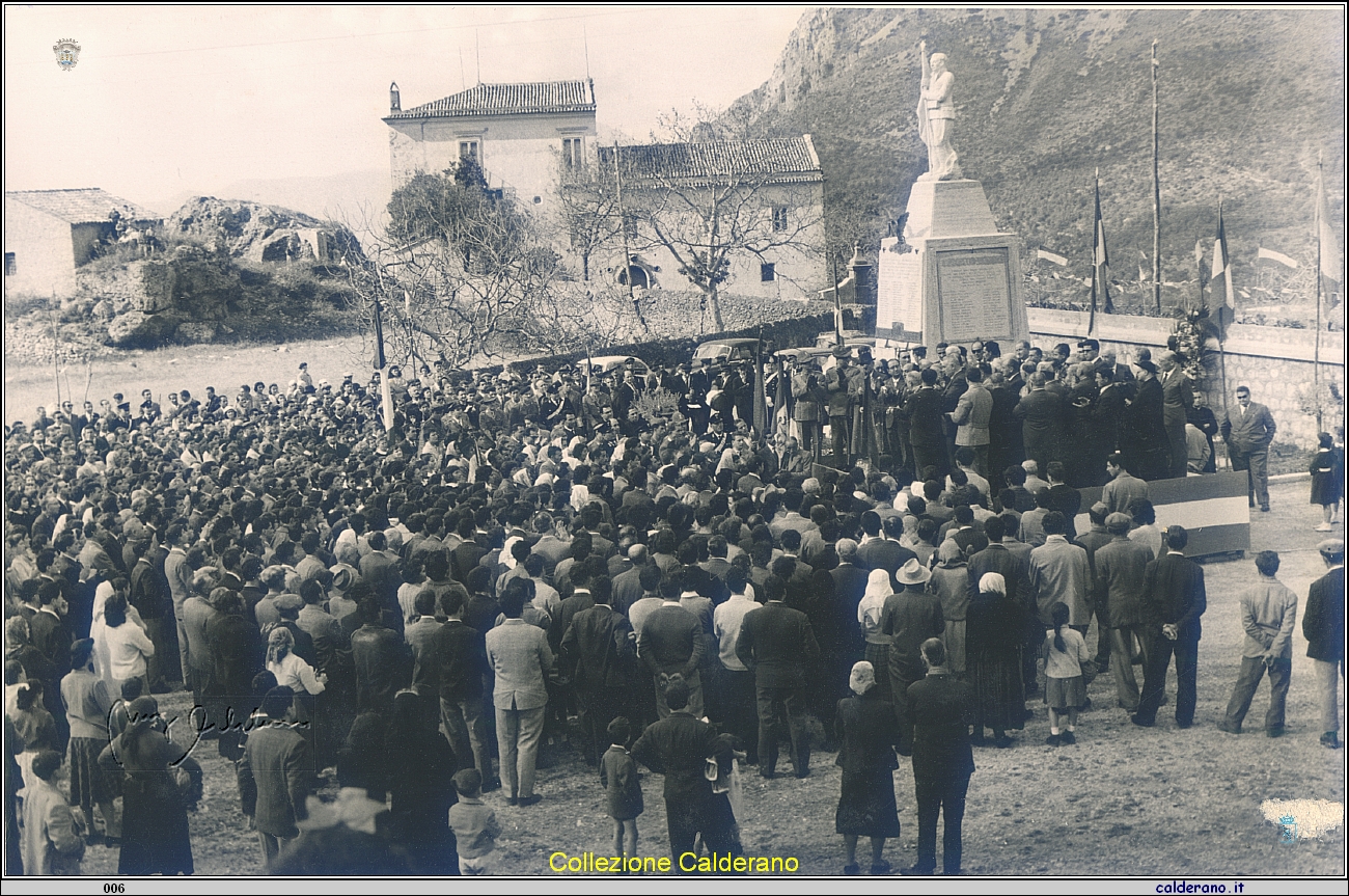 Inaugurazione Monumento ai Caduti 4 novembre 1959.jpg