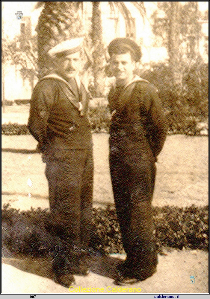 Peppinello Calderano e Gigino Avigliano - marinai a Patrasso (Grecia) 28 Aprile 1943.jpg