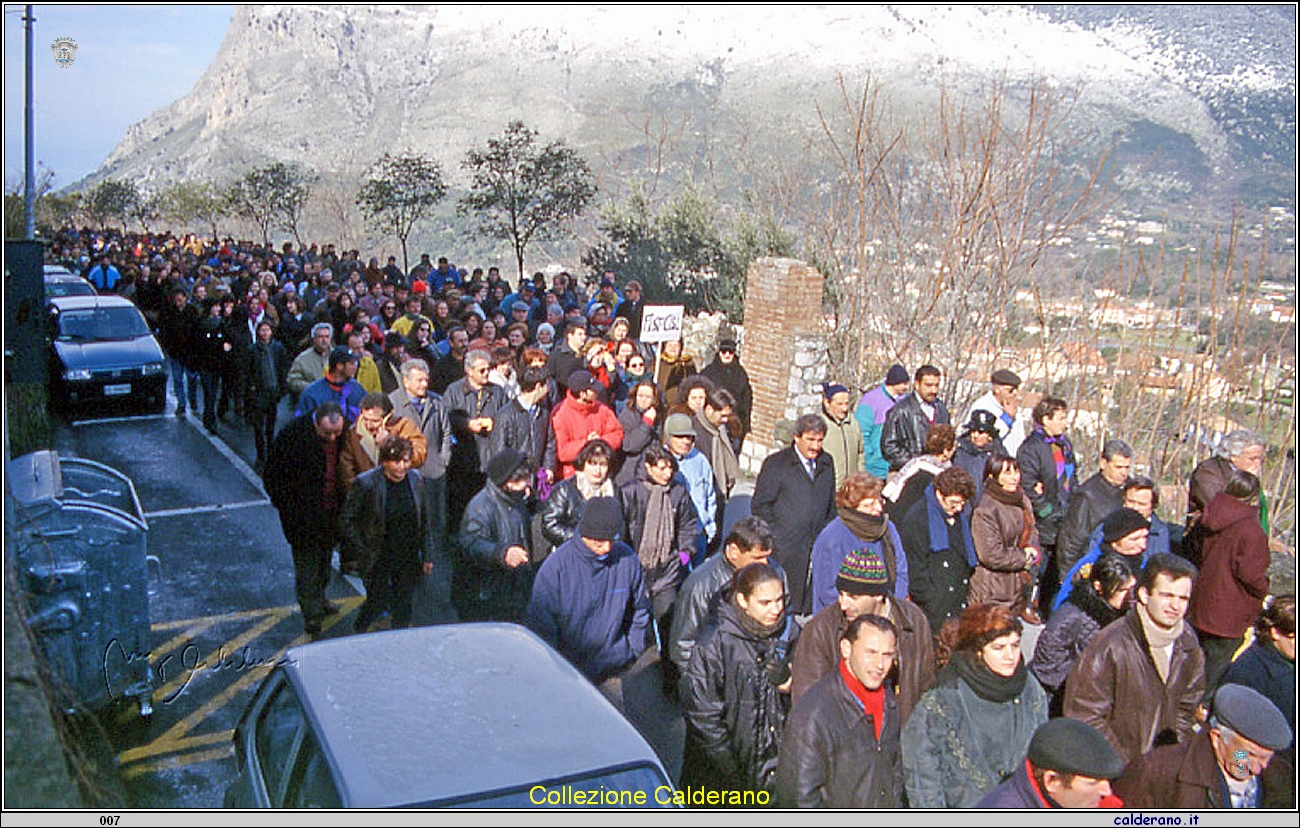 Sciopero pro-ospedale 12 febbraio 1999 06.jpg