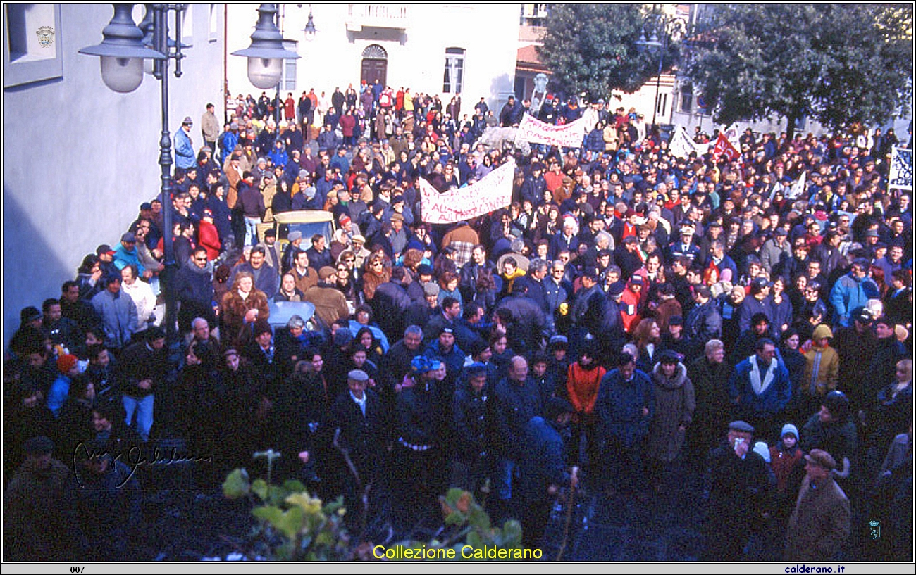 Sciopero pro-ospedale 12 febbraio 1999 33.jpg