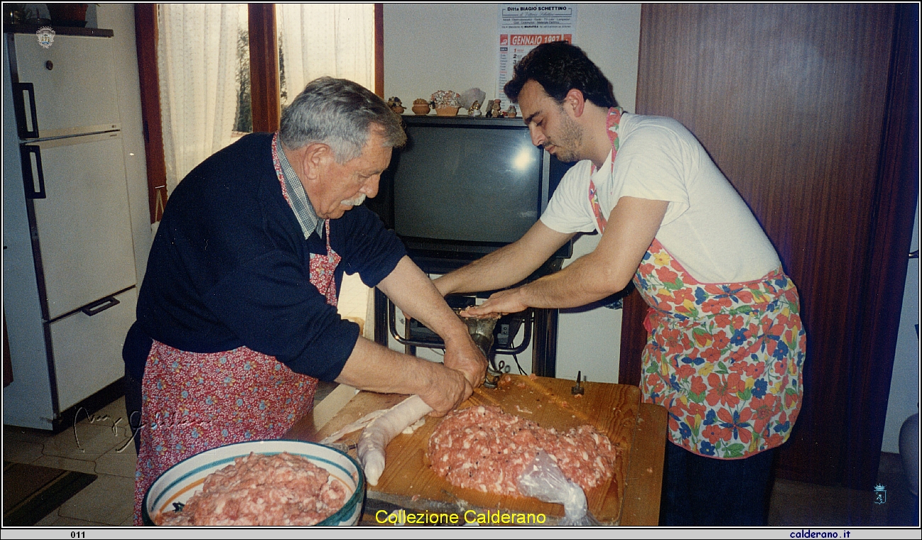 Papa', Gianluca e i salami.jpg