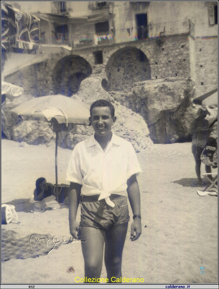 Sulla spiaggia al Porto 1961.jpg