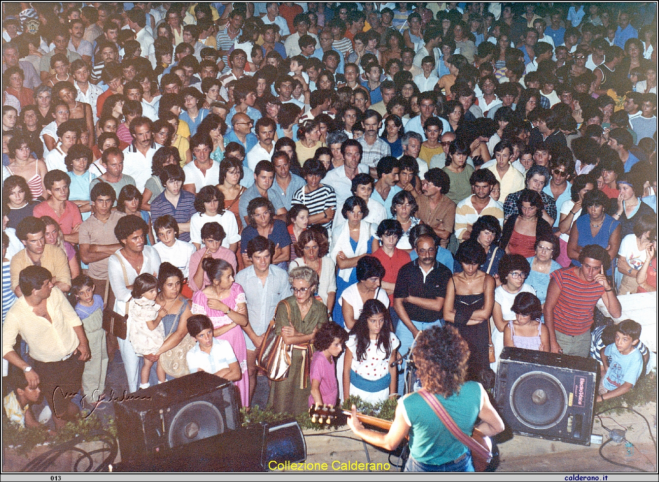 Concerto di Fausto Leali in Piazza Buraglia 1981.jpeg