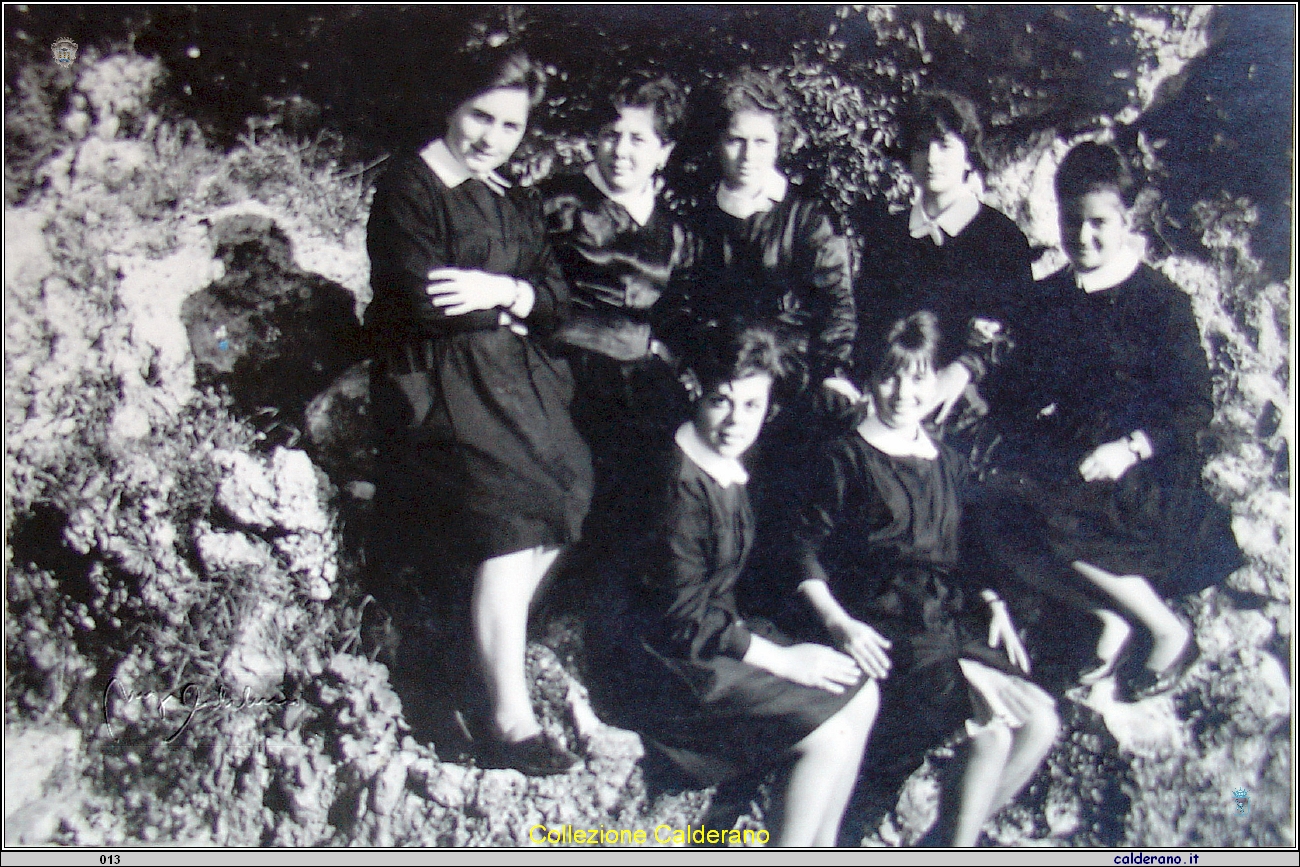 Studentesse del De Pino Pina Troccoli, Angela Tirone, Andreina, Maria Papa, Rosetta Cozza e Carmen Iovino.JPG