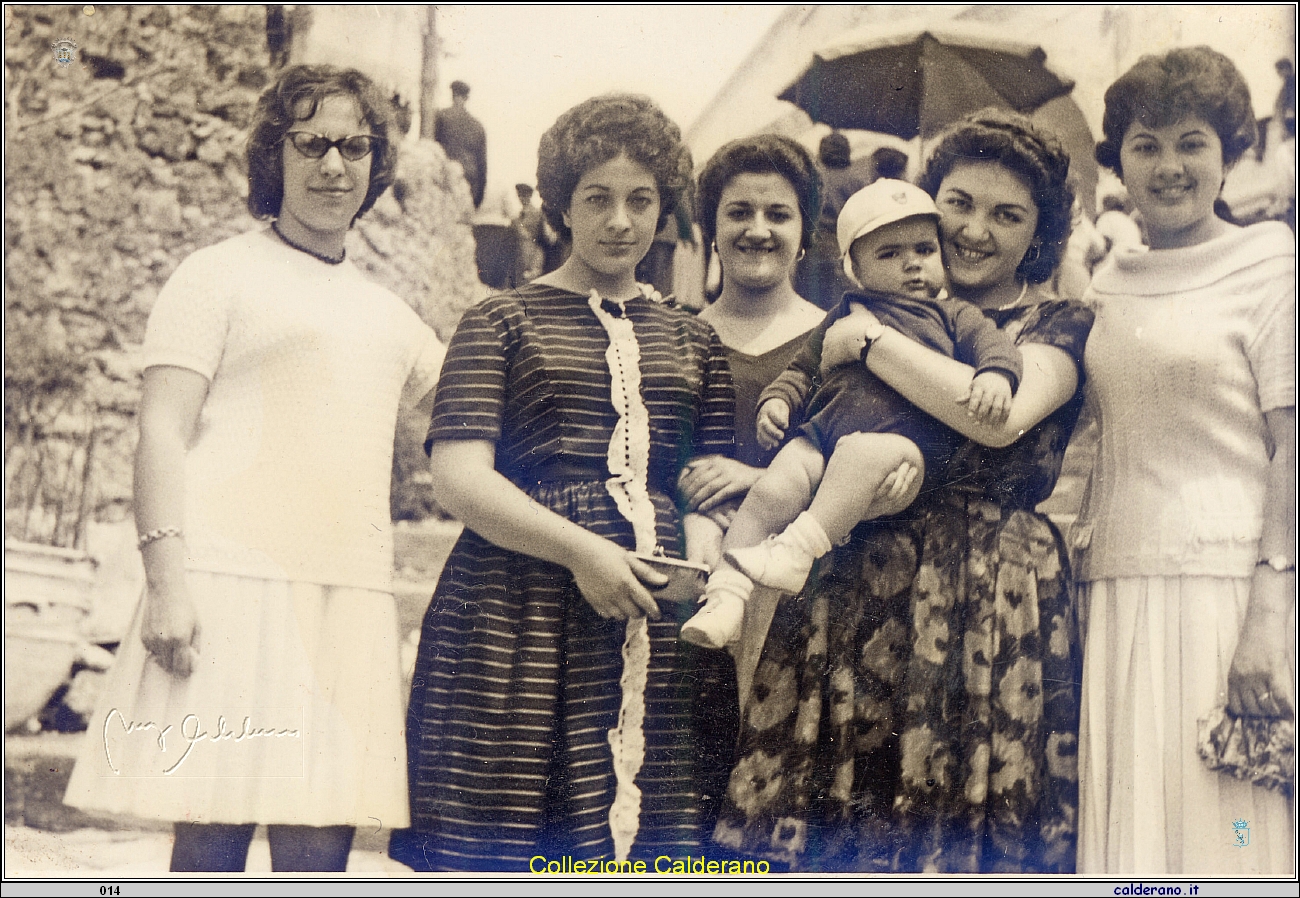 Maria Emilia, Marirosa, Rosellina, Adriana e Dorina - maggio 1962.jpg