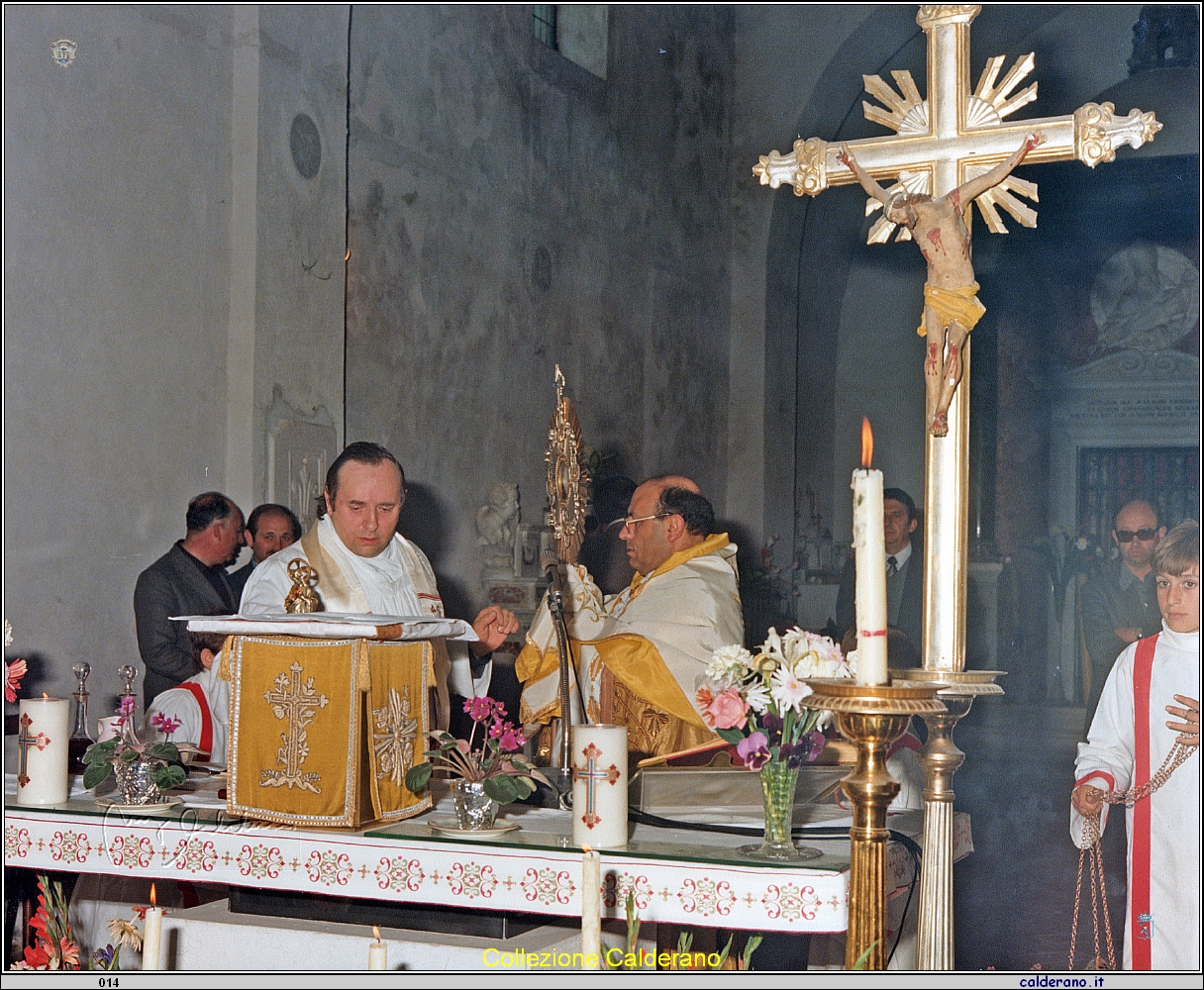 Quarantore con Padre Angelo e il Vescovo Cantisani 1982.jpeg