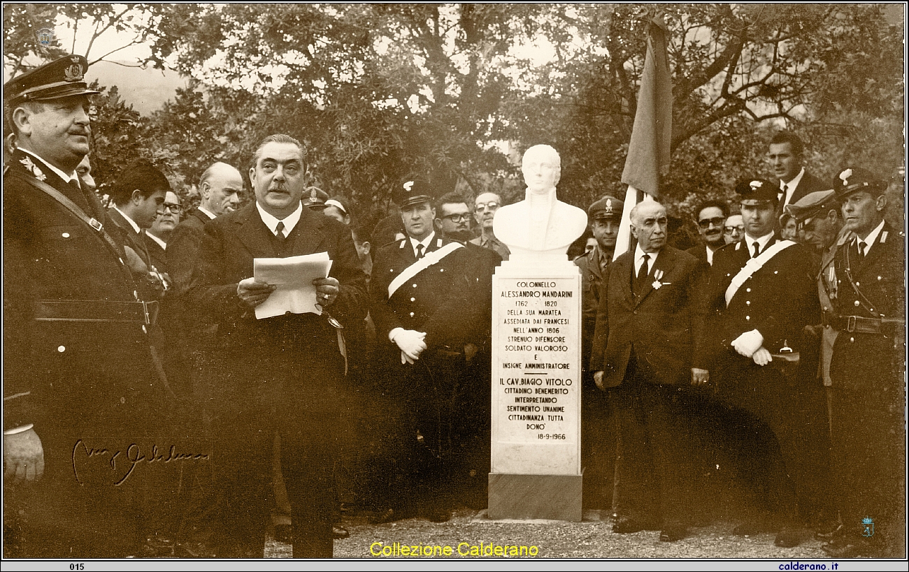 Inaugurazione del busto di Mandarini - Sindaco Vincenzo D'Alascio - 1966.jpg