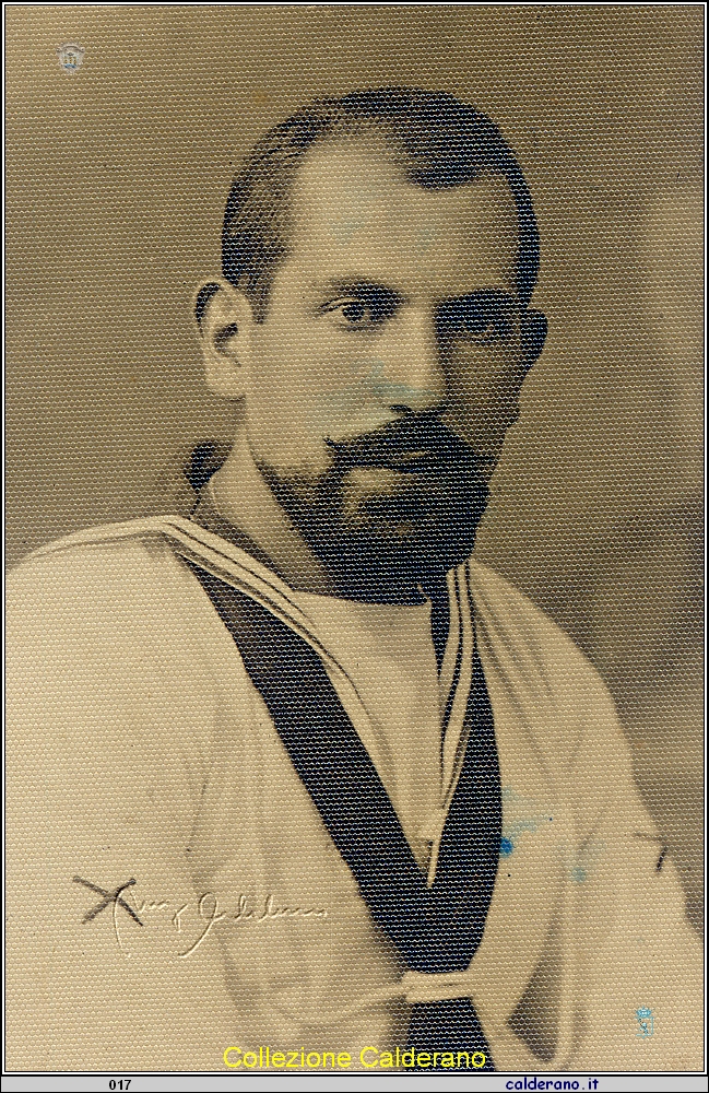 Cannoniere Giuseppe Calderano a 26 anni sulla corazzata Andrea Doria 5-9-1940.jpg