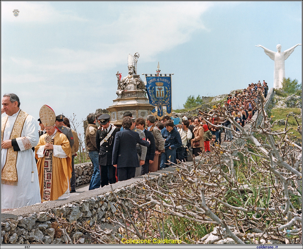 San Biagio va per la terra con il Cardinale Oddi - 1979.jpeg