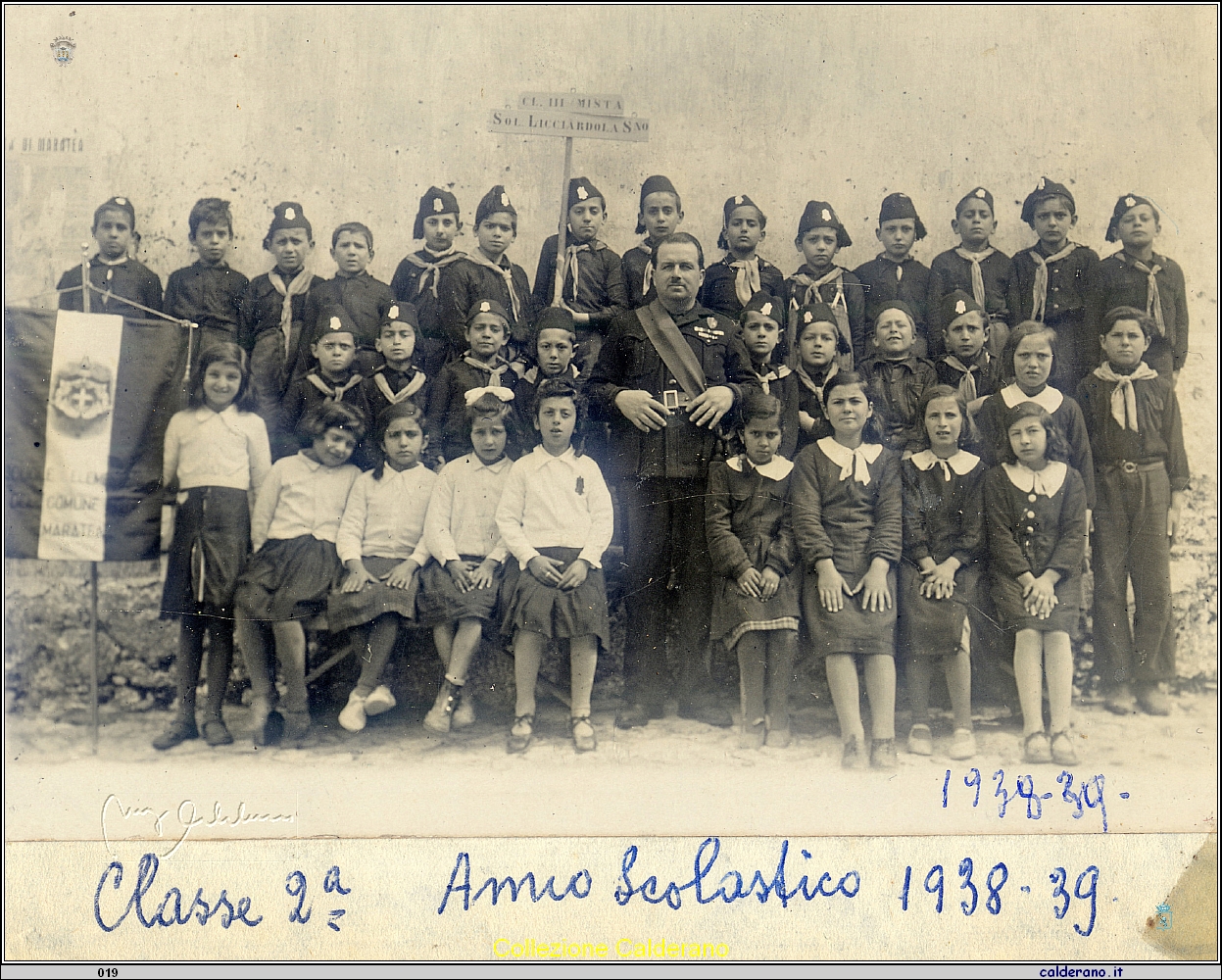 Classe 2^ dell'Anno scolastico 1938-39.jpg