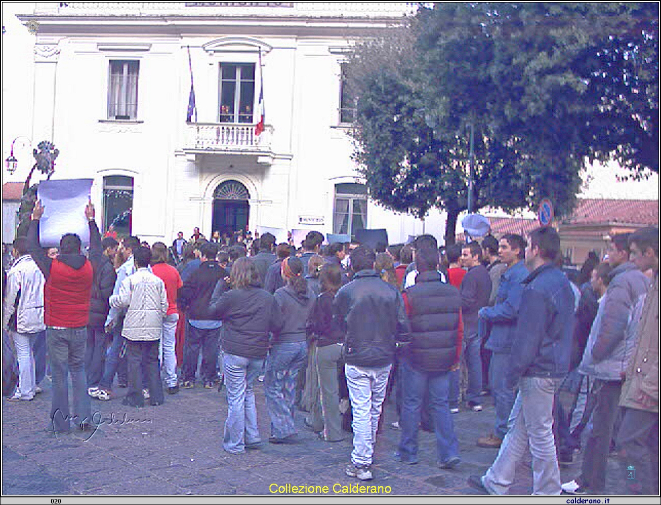 Sciopero degli studenti 19 novembre 2003.jpg