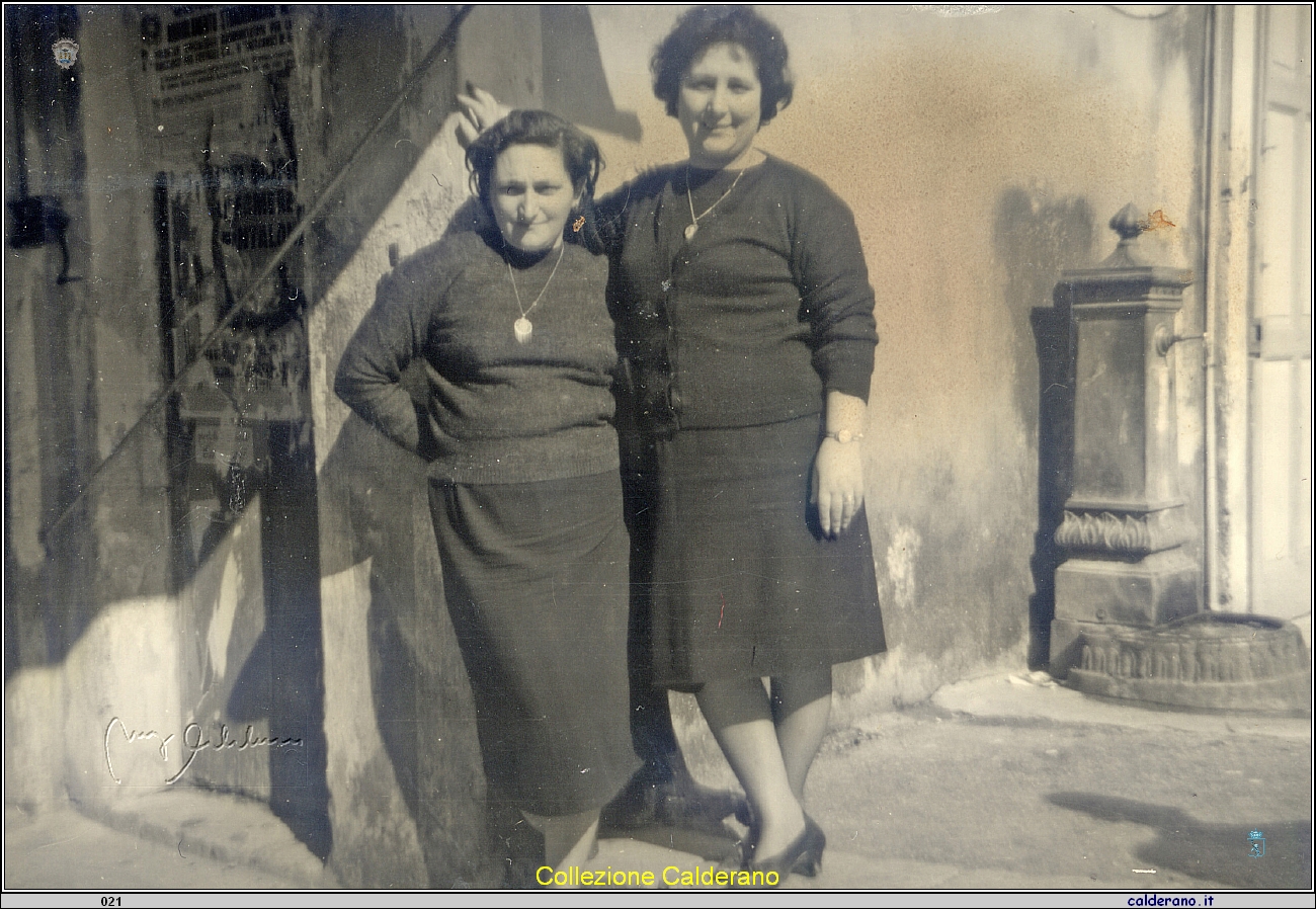 Franca Mazzeo e Mafalda Salvato.jpg