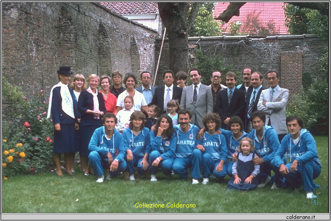 Squadra di Maratea a Giochi senza Frontiera nel Consolato Italiano.jpg