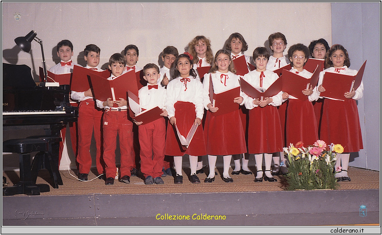 Piccolo Coro della scuola di musica Santina De Carolis di Marirosa Schettino.jpg