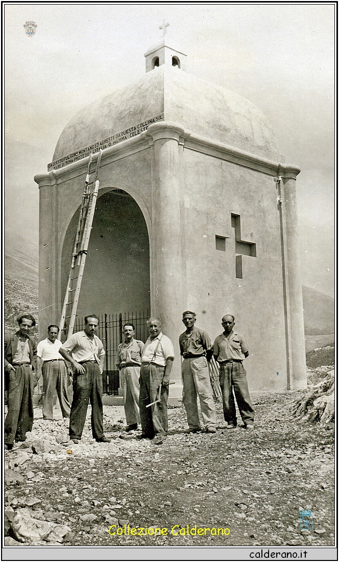 Costruzione della Cappellina di Fatima a Santa Caterina 1949.jpg