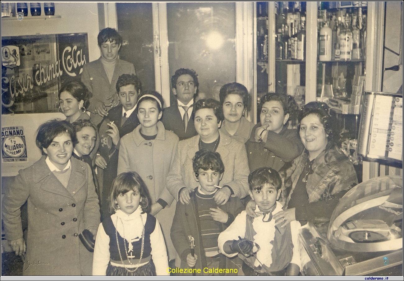 Carnevale nel Bar Avigliano 1969.jpg