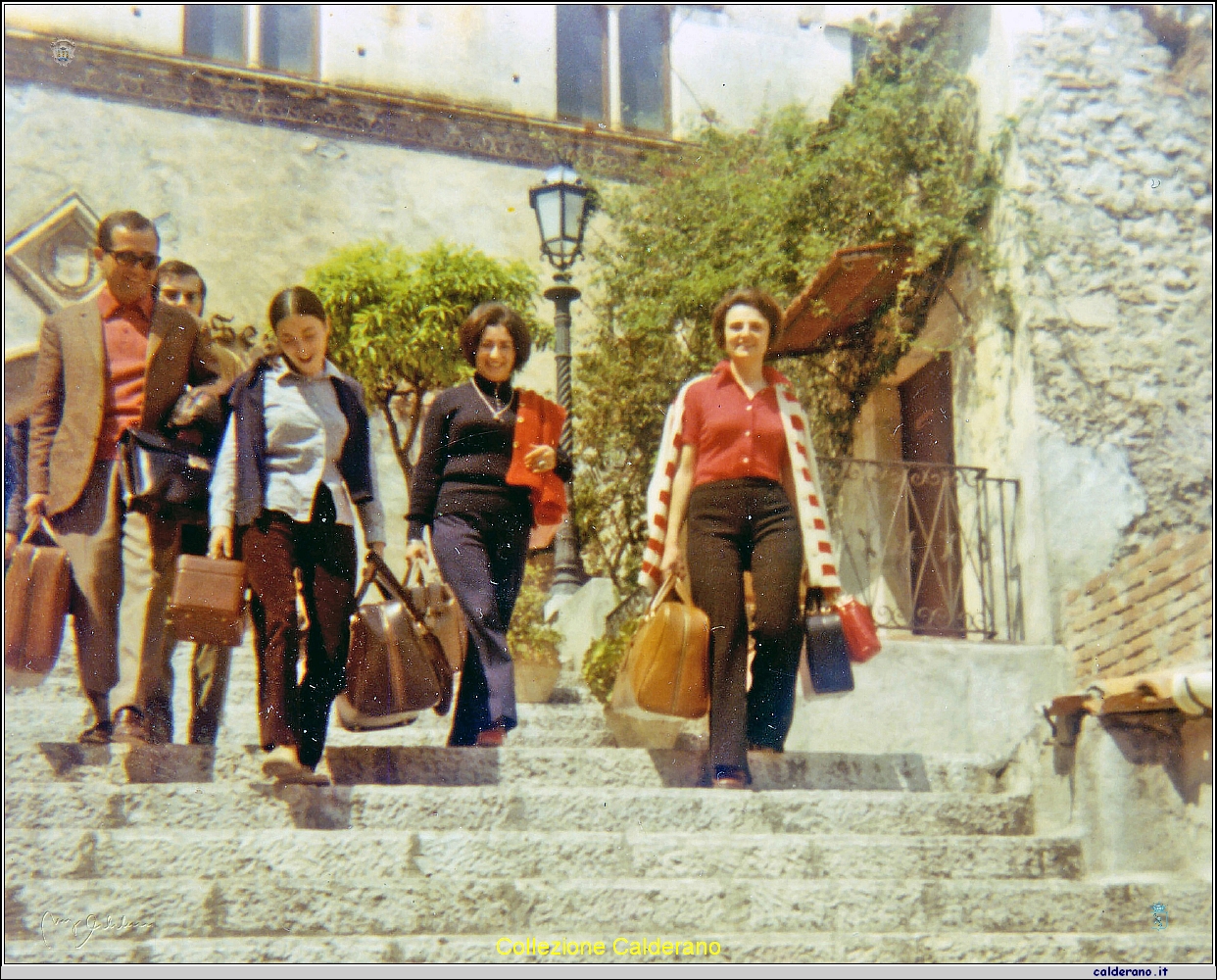 Maria, Carmelina e Rosamaria in vacanza in Sicilia 1970 1.jpg