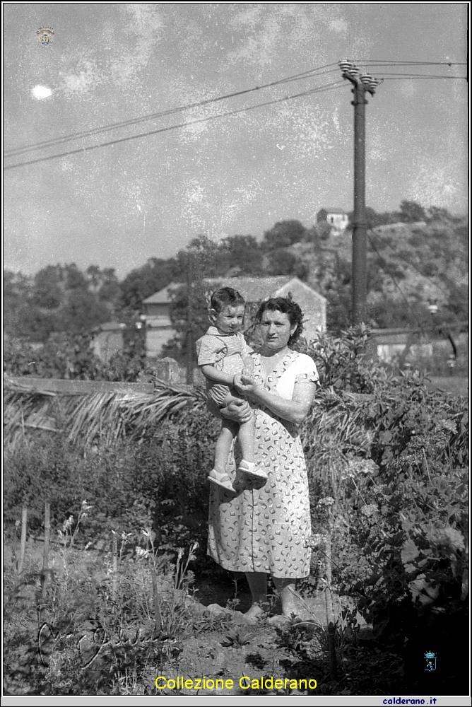 Ettore Maestri con la Mamma.jpg