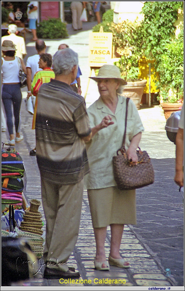 Giuseppe Santoro di spalle e Letizia Labanchi.jpg