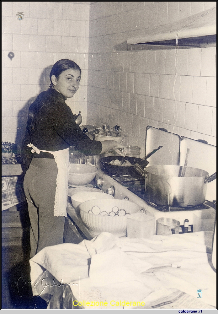 Maria nella cucina del Quisisana.jpg