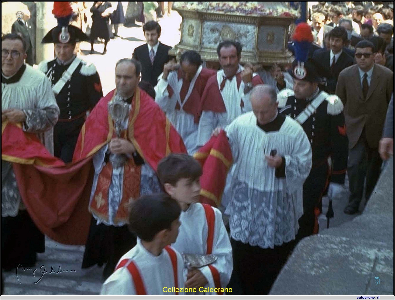 La processione del Santo Patrono con Padre Bovenzi, Padre Vitantonio e Padre Salerno.jpg