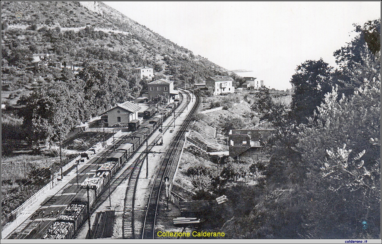 Vecchia stazione ferroviaria.jpg