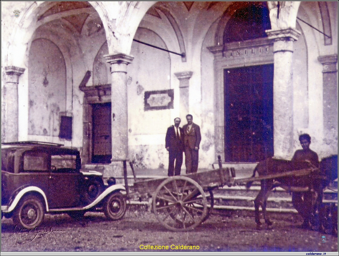 Auto  e calesse al Castello.jpg