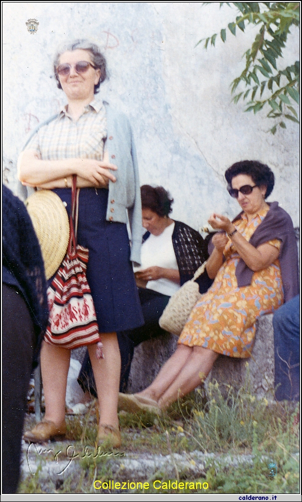 Letizia Labanchi e Maria Brando - Giugno 1971.jpg