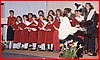 Modestina Mignone e il coro Santina De Carolis 1985.jpg