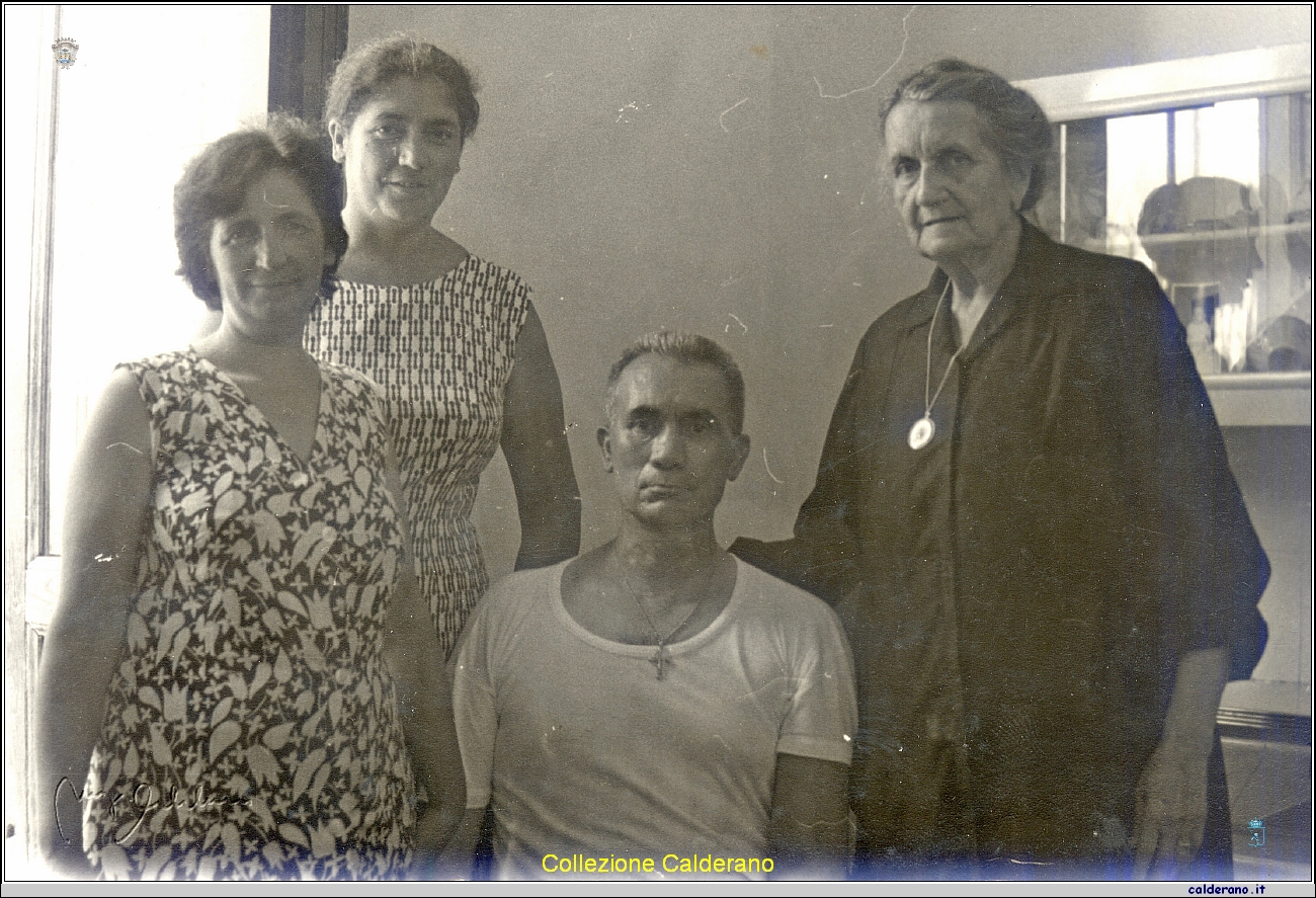 Ninuccia, Elda, Michele e Marietta Ambrosio.jpg