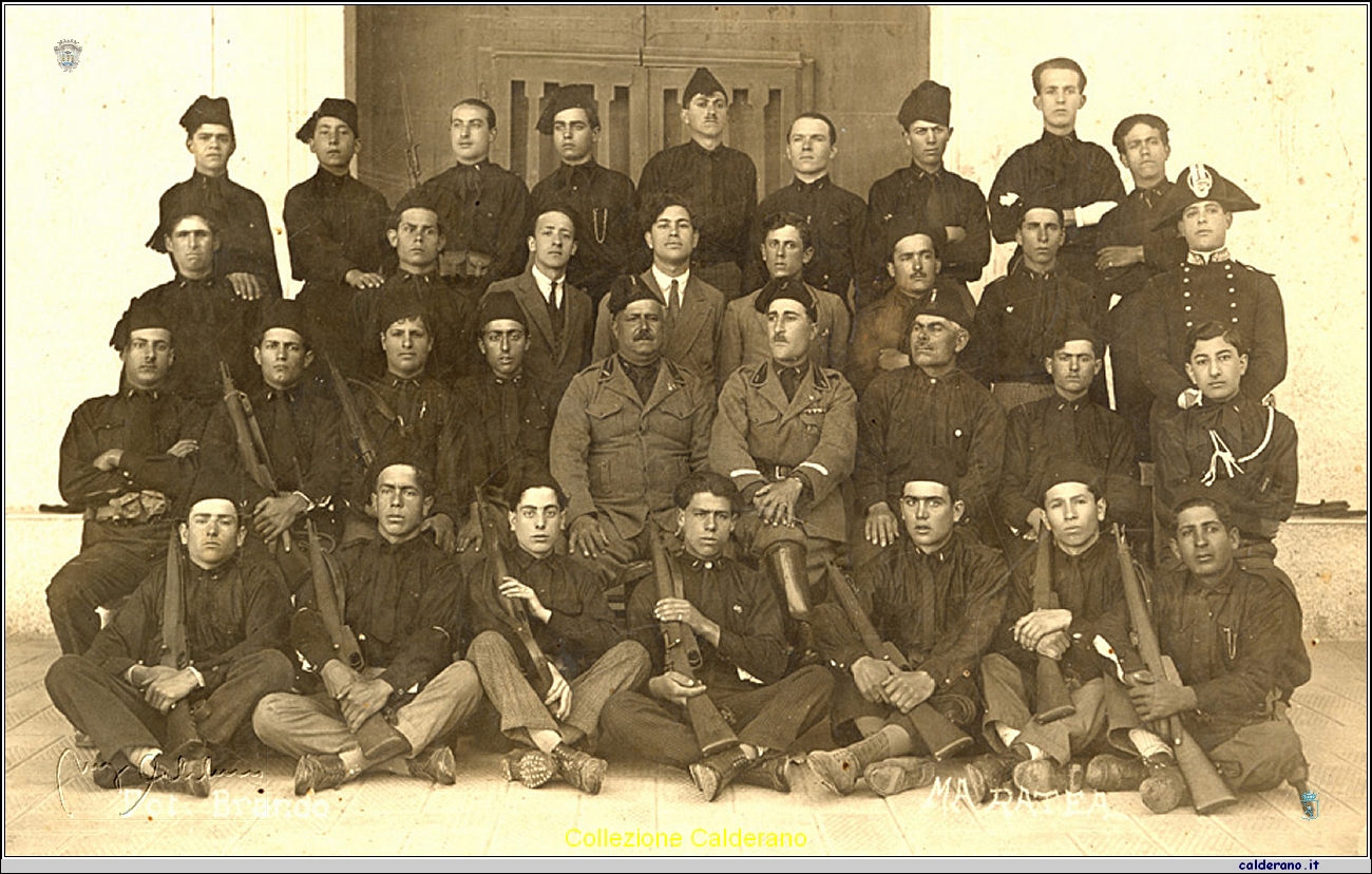 Foto ricordo nel Cappellone della Chiesa del Rosario.jpg