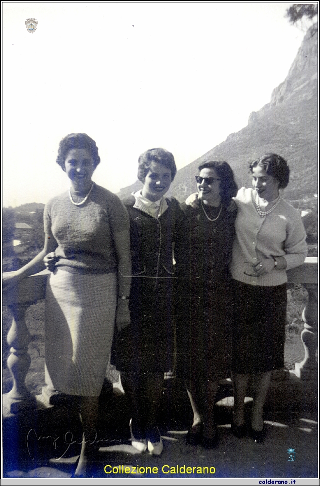 Insegnanti con Lidia Del Viscio alla Villa 1959 22.jpg