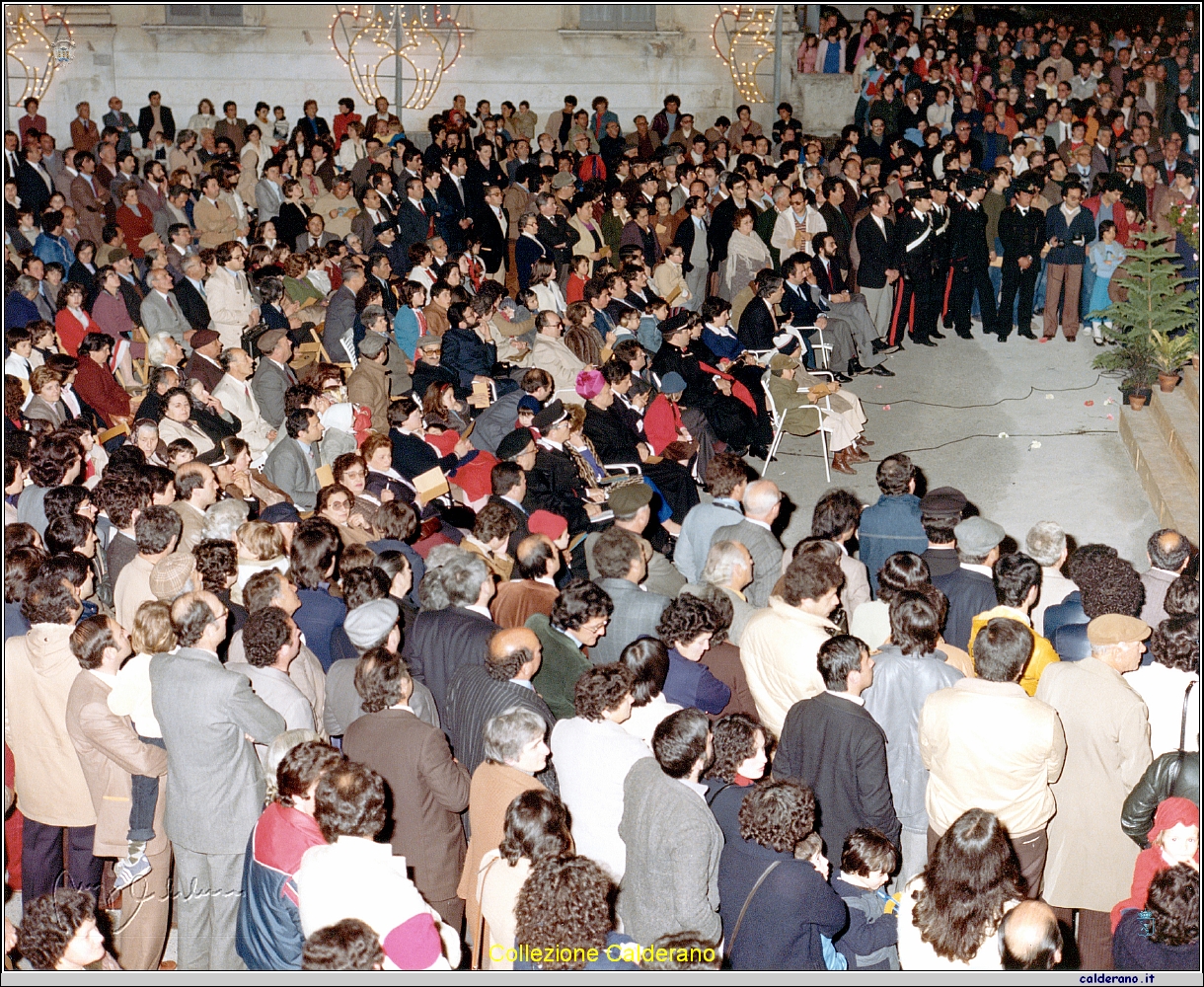 Pubblico al Concerto della Banda dei Carabinieri 1982.jpeg