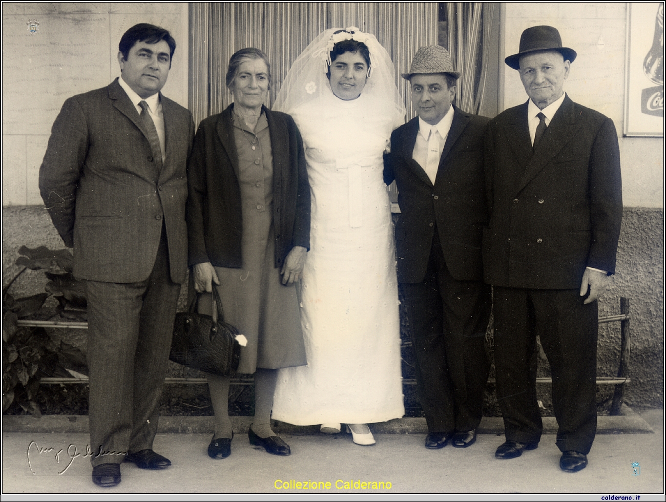 Sposi Rina e Alberto Sarsale con Vincenzo D'Alascio, Rosa Tortorella e Pasquale Mazzeo - 31 gennaio 1971.jpg