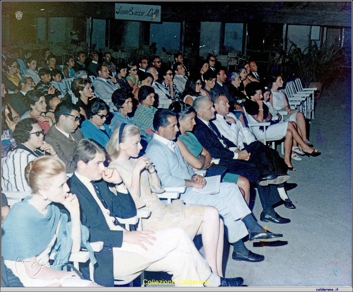 Spettatori al balletto di Jose de la Vega - 29 Luglio 1967.jpg