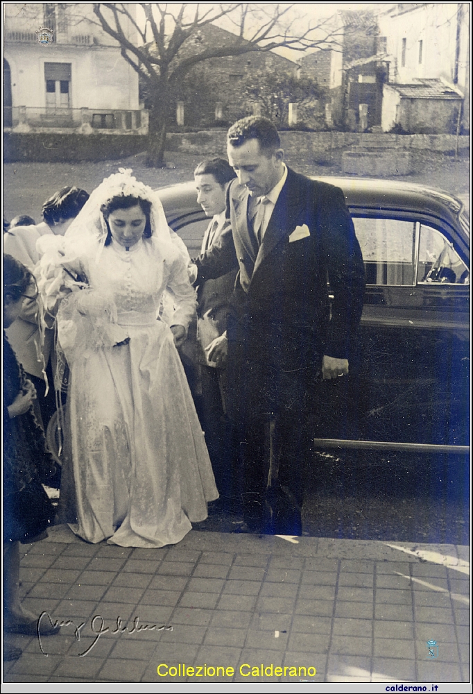 Sposa Mafalda, con Eligio e Gennarino Sapri 18-4-1953.jpg