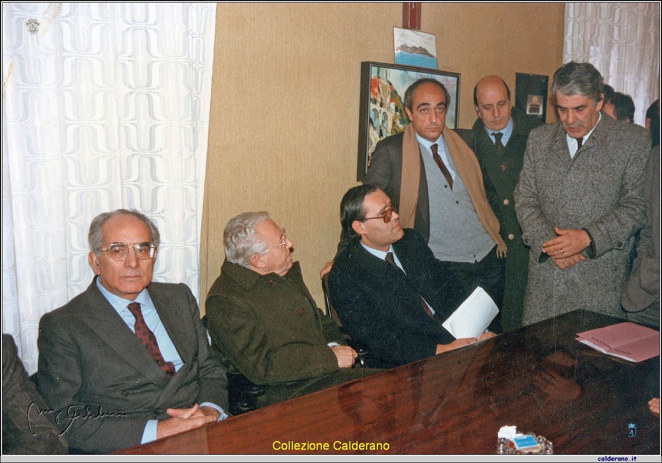 Colombo, Zamberletti, Sanza e il Sindaco Pietro Limongi.jpeg