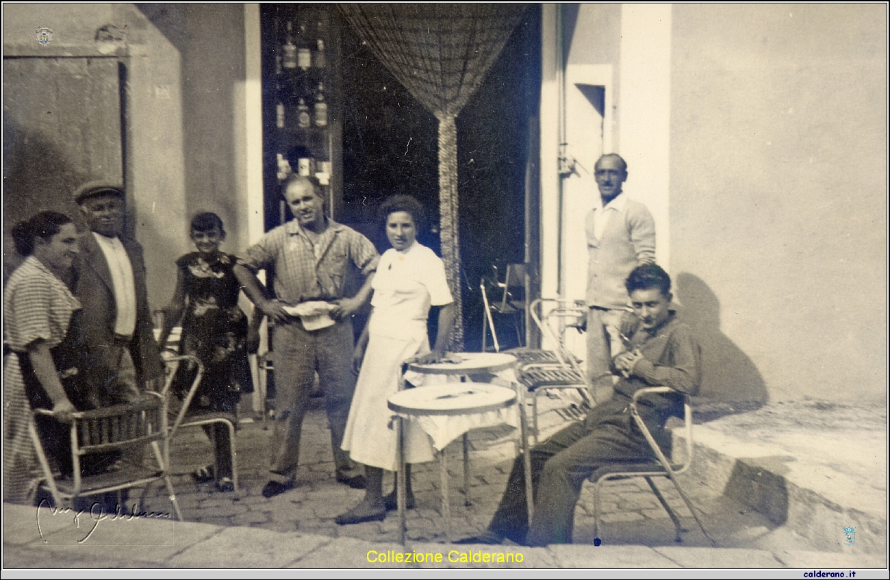 Inaugurazione Piazza Buraglia 23 settembre 1956 con Franca e Pasquale Mazzeo, Liliana Bosone, Gigino e Assuntina Avigliano, Gerardo Martino e Gigino Pastorino.jpg