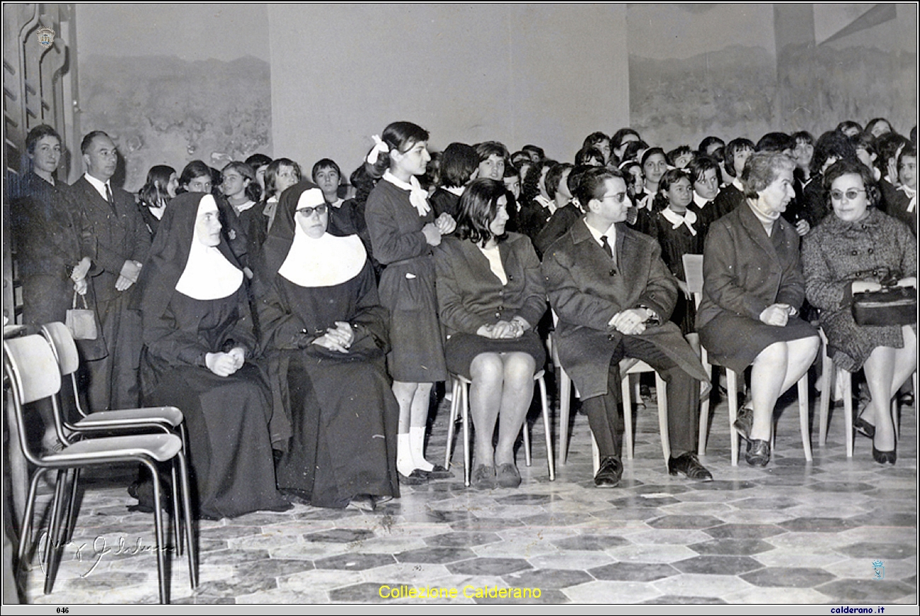 Pubblico nella palestra.jpg