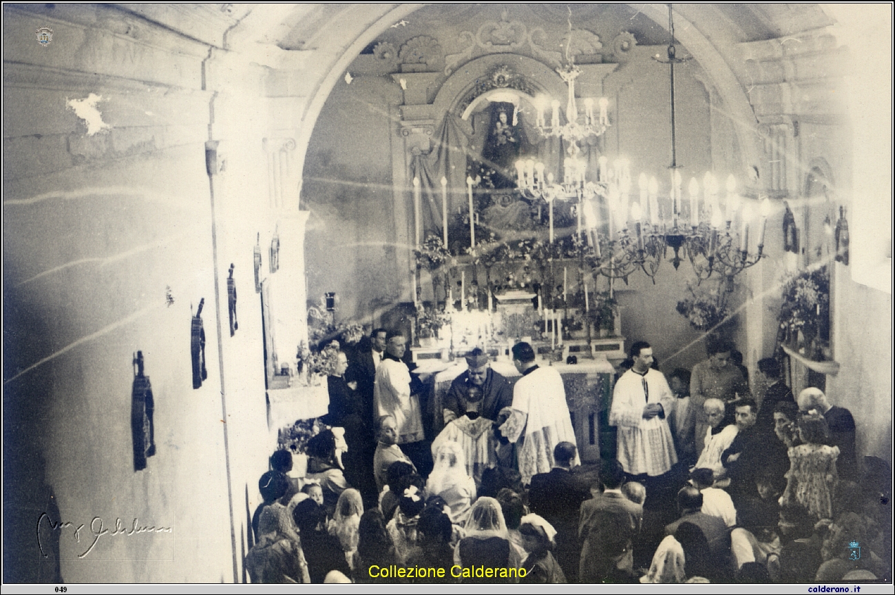 Il Vescovo Pezzullo nella Chiesa del Porto.jpg