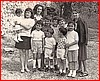 Miriam, Angelina, Marirosa, Tetella, Gianluigi, Maisto 1, Franco, Pasqualino, Dario e Maisto 2 6-6-1971.jpeg