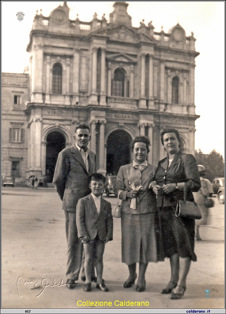 Felice Brando 'i Virnillo, Emilia Calderano, Ortensia Apicella e Giancarlo Brando 6-6-1954.jpeg