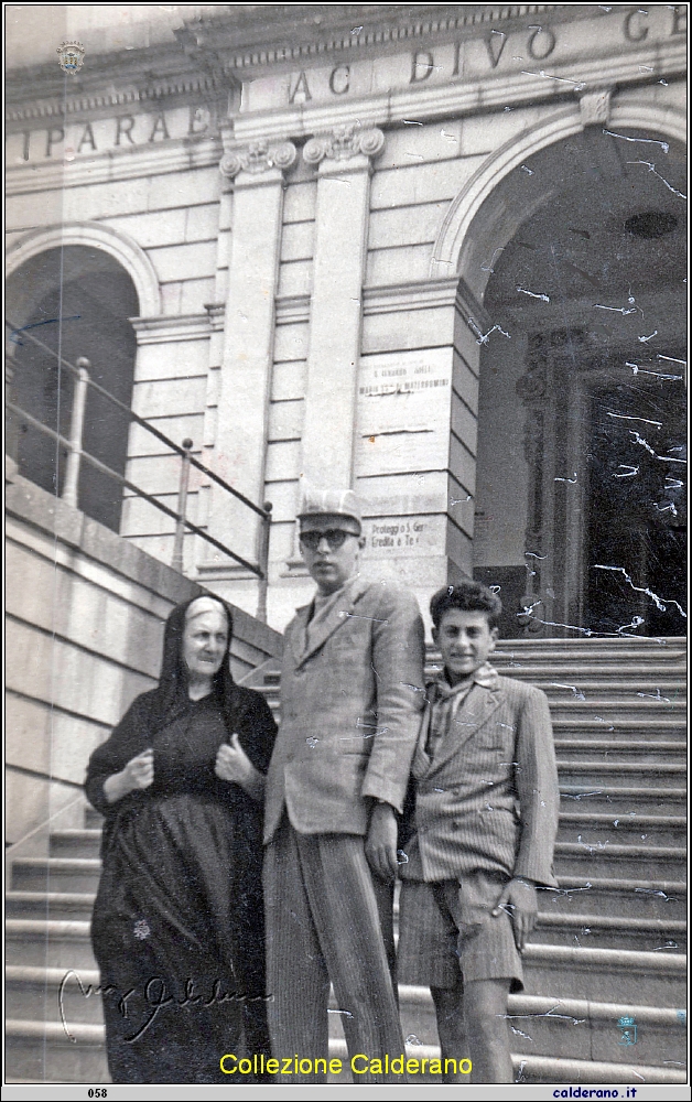 Giuseppina e Domenico Limongi Fioravante e Francesco Schettino 1956.jpg