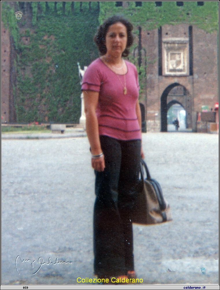 Maria Antonietta Mordente a Milano 1975.jpeg