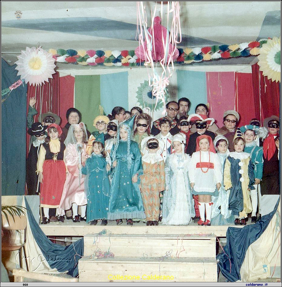 Carnevale nel teatro parrocchiale 18 febbraio 1969.jpg