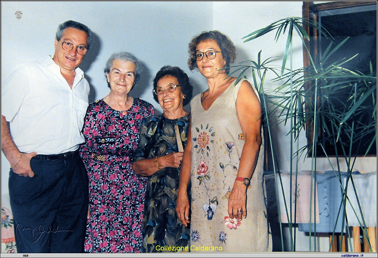 Iannone, Letizia Labanchi, ---- e Mara Mazzei.JPG