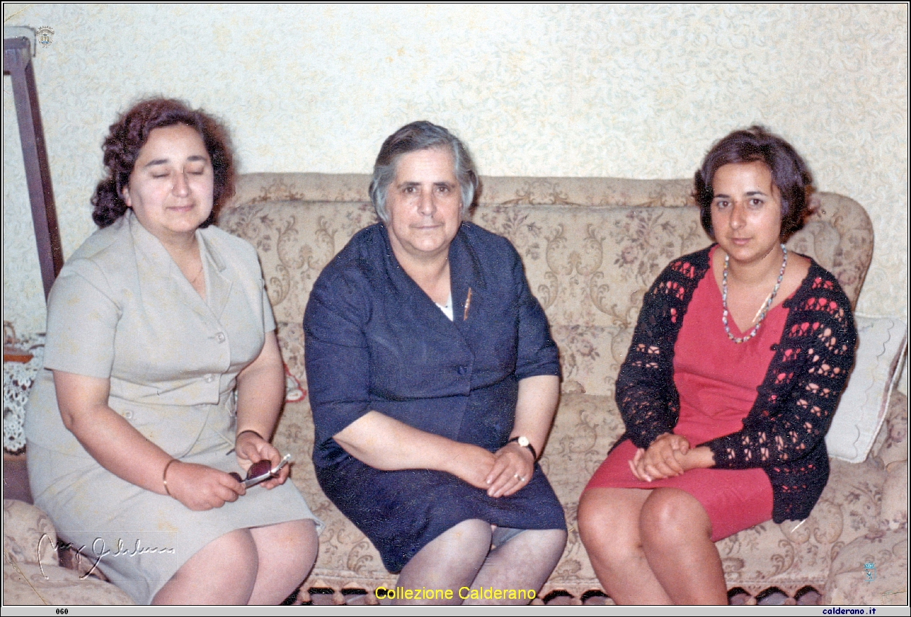 Rosa Mordente, Maria Iannini e Maria Antonietta Mordente 1967.jpeg